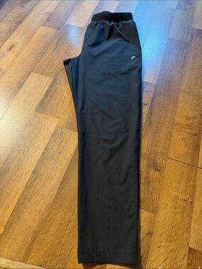 Fabletics Lightweight Windbreaker Jogger Pants Black Size Medium